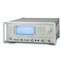 Aeroflex / IFR / Marconi 2026 Signal Generator, 2.4 GHz  option 01